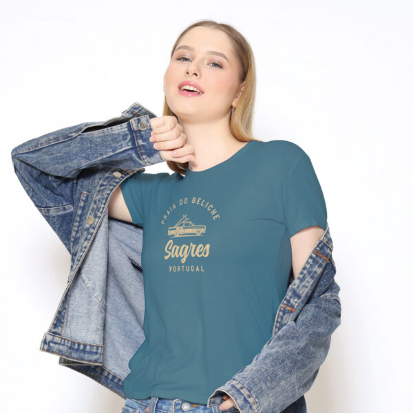 Turquoise Beliche Beach Sagres T-shirt with coastal illustration